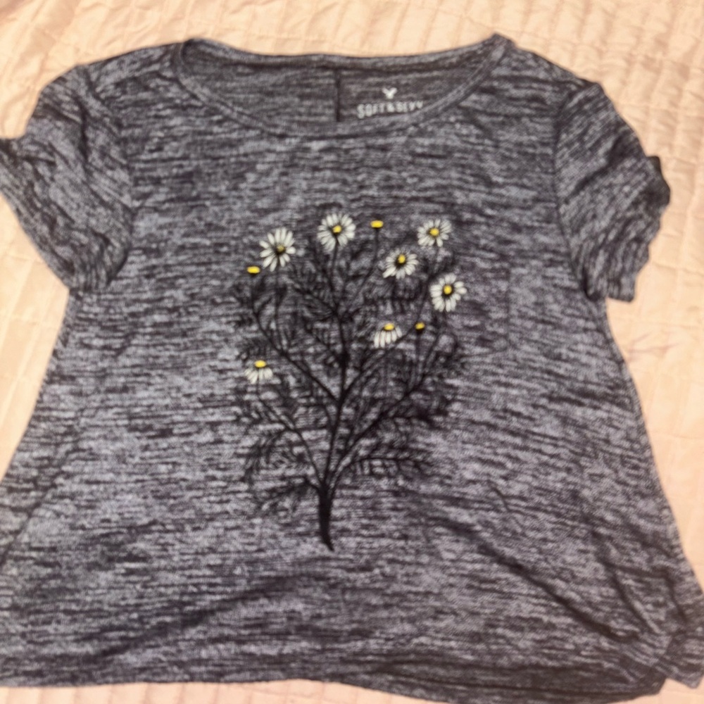 American Eagle women's t-shirt